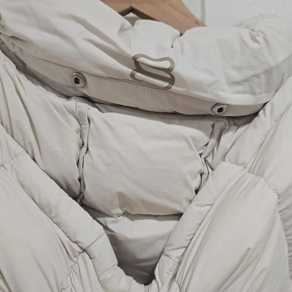 Aritzia The Super Puff™ The SuperSnug Puff™ Mid Jacket - Picture 7 of 11